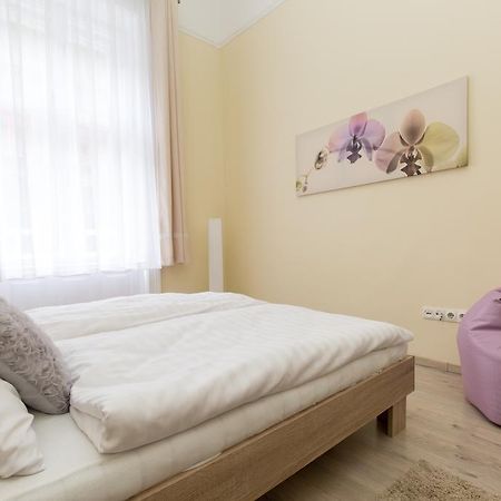 Bpm: Dob70 Classic Apartment In Downtown Budapeşte Dış mekan fotoğraf