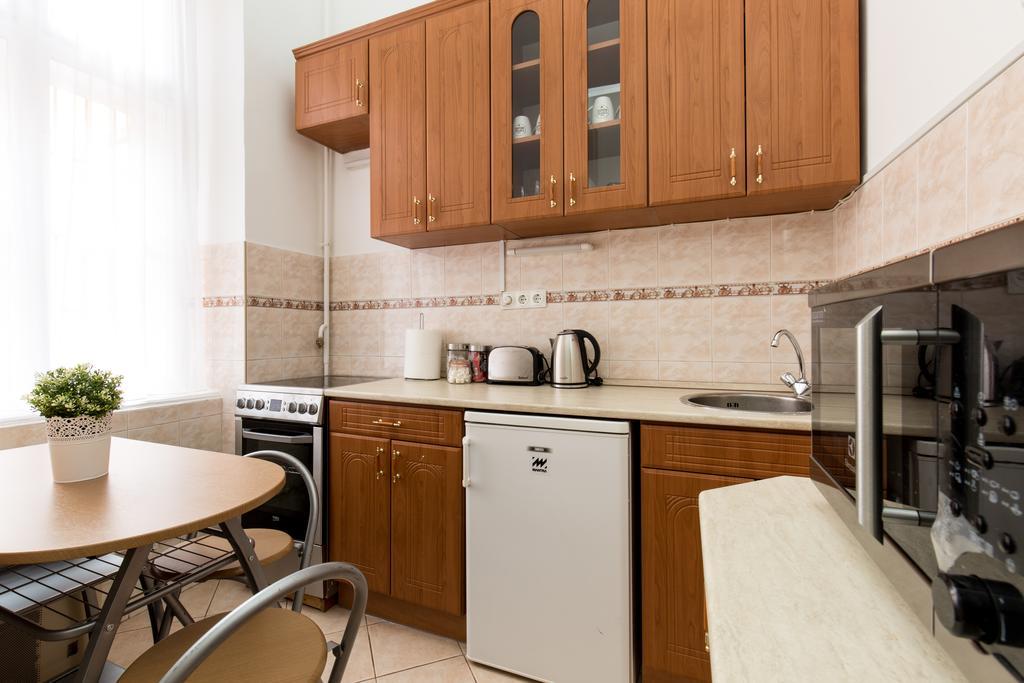 Bpm: Dob70 Classic Apartment In Downtown Budapeşte Oda fotoğraf